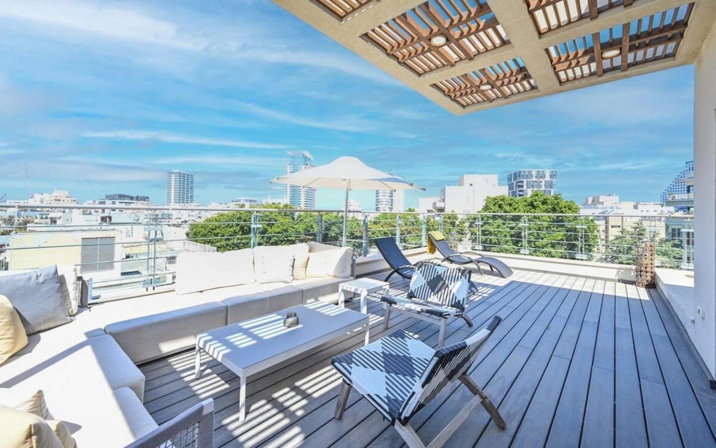 Apartment Luxury Beachfront Penthouse At Haari By Holyguest